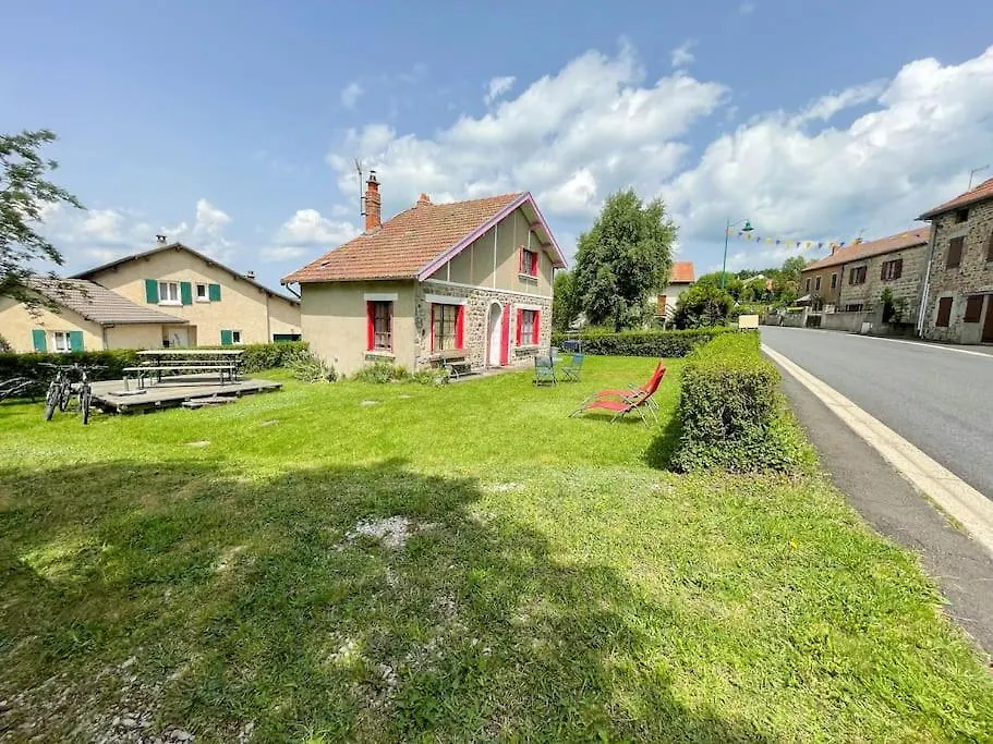 Le Baki - Lac, Randonnee, Vue Devesset Holiday home